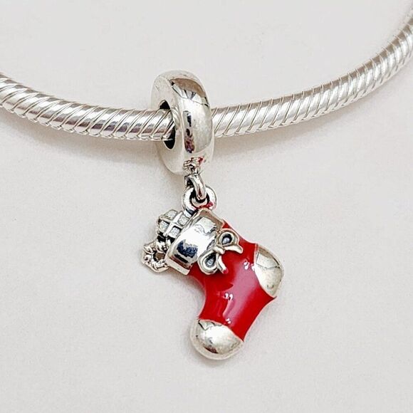 Pandora Festive Stocking Dangle Charm - Picture 1 of 4